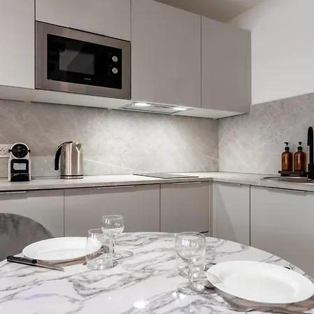 Caron - De Gamme Hyper Centre Lejlighed