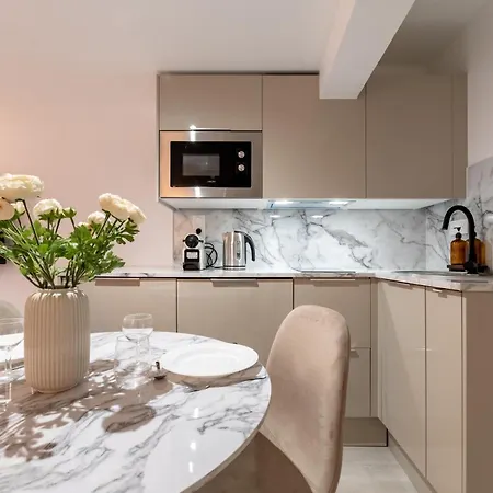 Caron - De Gamme Hyper Centre Daire *